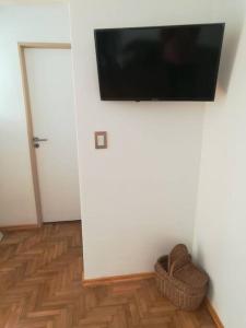 Súper cómodo y hermoso depto, lleno de luz y arte!