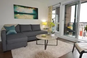 New Listing In Union Building Victoria - Langford