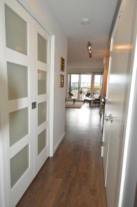 New Listing In Building Victoria