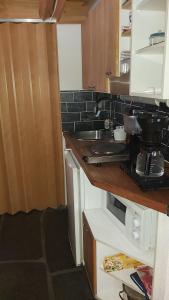 Järvenrantamökki Himoksella poreammeella