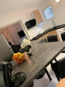 Maison entière avec terrasse barbecue et jardin - Bouillargues