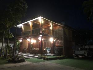 188 Teak House บ้านต้นสัก