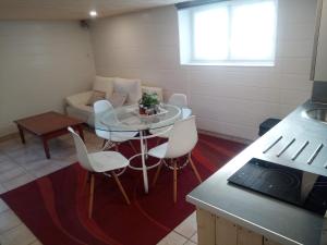 Appartements Studio Vic : photos des chambres