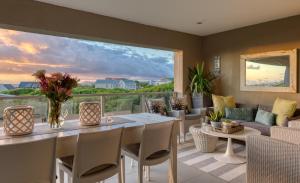 Stanfords Cove Villas