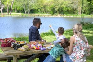 Campings Camping Capfun La Breteche : photos des chambres