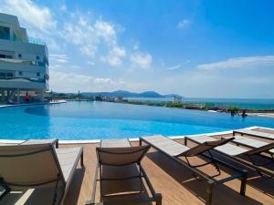 Apartamento 3 quartos com vista ao mar