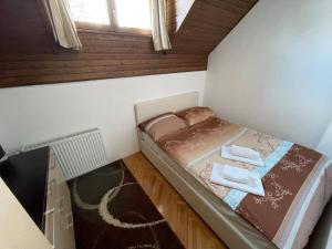 Dušan lux Palisad Zlatibor 1000