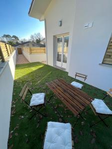 Les Embruns, océan et centre ville à pied