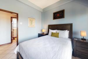 Suite F201 @ Mara Laguna