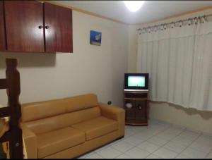 Apartamento ( Kitão ) Frente pro Mar, Vila Caiçara, Praia Grande.