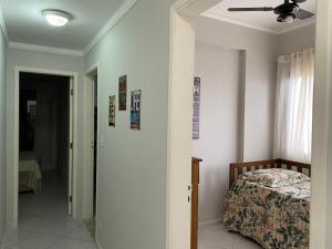 Apartamento 3 Dormitórios Praia Enseada Guarujá, Piscina, Vista ao fundo e sol da manhã!.