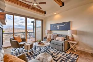 Walkable Park Mountain Getaway Hot Tub and Views!