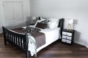 The Bearded Dragon Boutique Hotel - Jimboomba