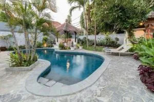 Miracle Villa Sanur - 塞朗甘