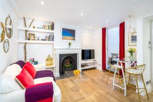 Stylish flat with private yard in Shepherd Bush
