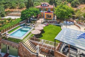 Villa Staras - With Private Heated Pool & Jacuzzi