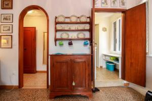 Santi Apostoli Home by Halldis