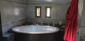 Domaine de la Rue de la Tour