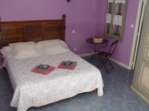 B&B / Chambres d'hotes Chambres et table d'hotes, maisonnettes individuelles dans propriete privee : photos des chambres