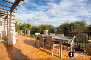 Maisons de vacances 4 bedroom house with air conditioning and garden : photos des chambres