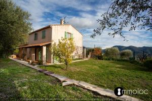 Maisons de vacances 4 bedroom house with air conditioning and garden : photos des chambres