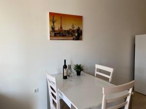 Brand new apartment with outdoor swimming pool