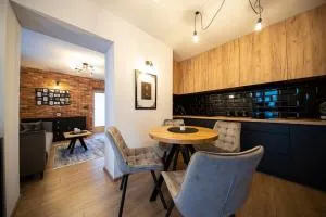 Warsztat Apartamenty Stare Izby - Suche