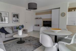 Upstays Forville Terrace 68m2 Apartment