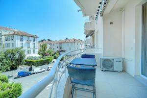 Appartements IMMOGROOM - Terrace - 2 bedrooms - Downtown - Air conditioning - Wifi : photos des chambres