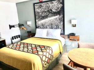 Queen Room with Mobility/Hearing Access - Non-Smoking room in Super 8 by Wyndham Fort Bragg