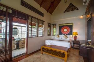 Sandalwood Luxury Villa Resort