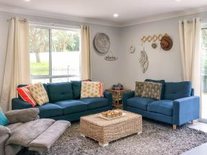 34a Lawson St - Spacious 4 bedroom house with ducted air con and wi-fi, backing onto Nelson Bay Golf Course