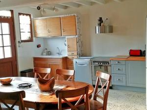 Maisons de vacances Gite Rives-Dervoises-Droyes, 5 pieces, 6 personnes - FR-1-611-41 : photos des chambres