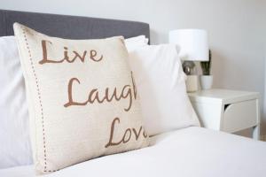 Large 1st Floor Open Plan Apartment