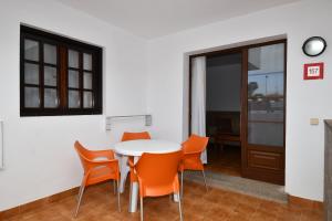 Two-Bedroom Superior Apartment with Terrace room in Apartamentos Villa Florida