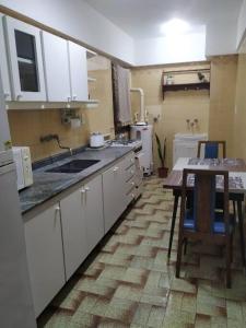 Amplio y Luminoso en zona Guemes