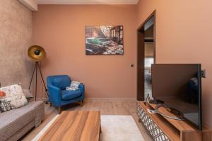 ~Angels ~ Two-Bedroom Deluxe Flat in City Centre