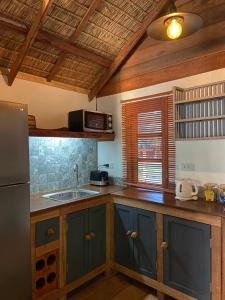 Castaway Beach Bungalows