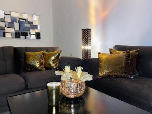 GOLD LUXURY APARTMENT
