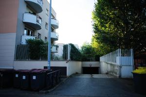 Appartements Une bulle de quietude proche de Paris et Creteil : Appartement avec Balcon