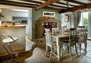 Finest Retreats - Wye Head Cottage