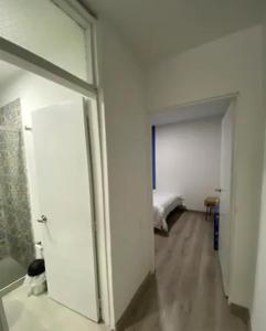 Económica Suite en sector Manila el Poblado M102 By Roots Rentals