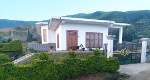 Elegant Holiday Home