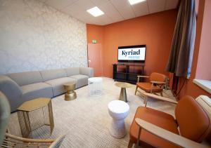 Hotels Kyriad Prestige Hotel Clermont-Ferrand : photos des chambres