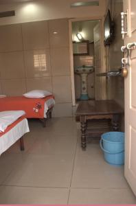 Mourya Deluxe AC Lodge