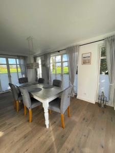 Ferienhaus Tage am Meer 3 SZ 3 Bäder, mit Dachterrasse by Unsere Urlaubszeit