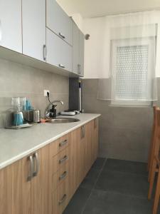 Cool Apartments with FREE PARKING