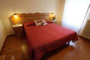 Large Double or Twin Room