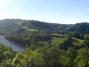 Maisons de vacances Gite Badecon-le-Pin, 6 pieces, 11 personnes - FR-1-591-13 : photos des chambres