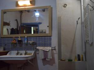 Maison de famille XVIIIème avec jardin privatif en pleine nature, proche Châteauroux - FR-1-591-207